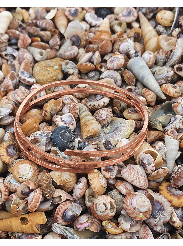 Textured Copper bracelet - adjustable
