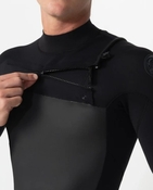 O'Neill Defender 4x3mm Chest Zip Wetsuit